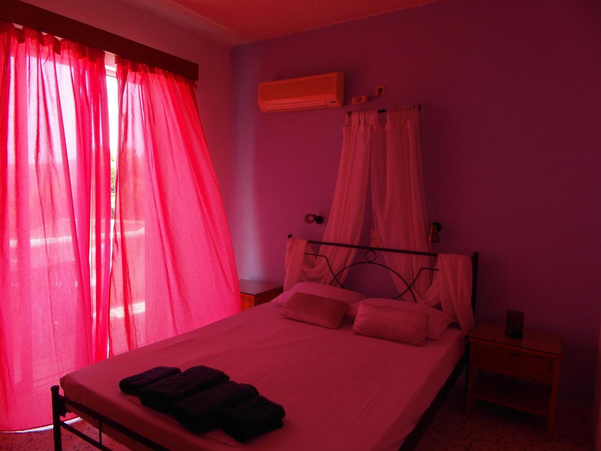 Eri Studios Ajía Marína Szoba fotó